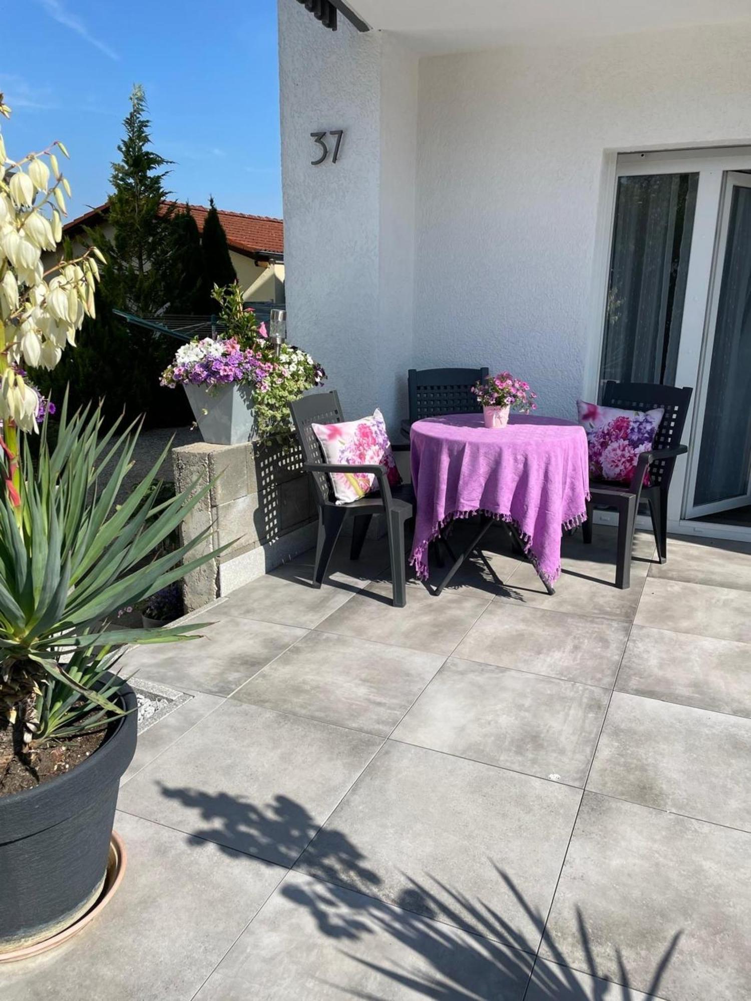 Ferienwohnung Zum Sternberg Münsingen Exterior foto